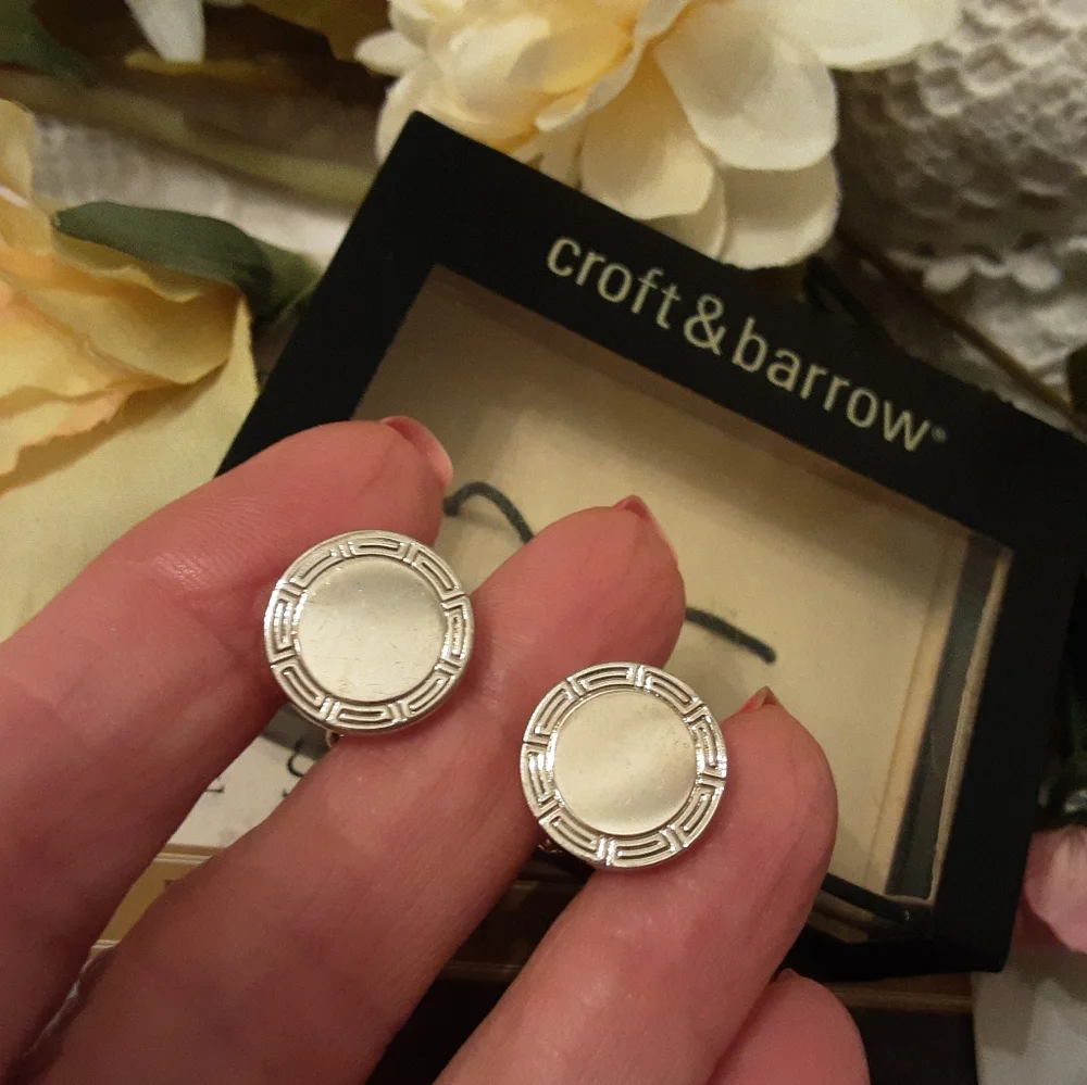 CROFT & BARROW SILVER CUFFLINKS, NEW IN BOX WITH TAGS